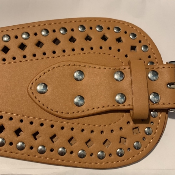 Studded belt by Torrid 1X - Picture 3 of 4